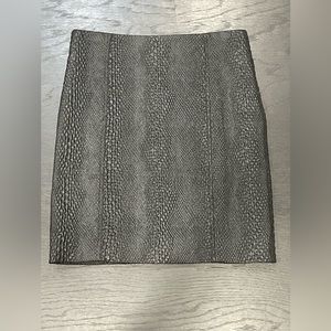 Yigal Azrouël Textured Pencil Skirt Size 4 Black